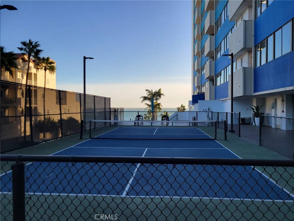 Long Beach, CA 90802,25 15th PL #101