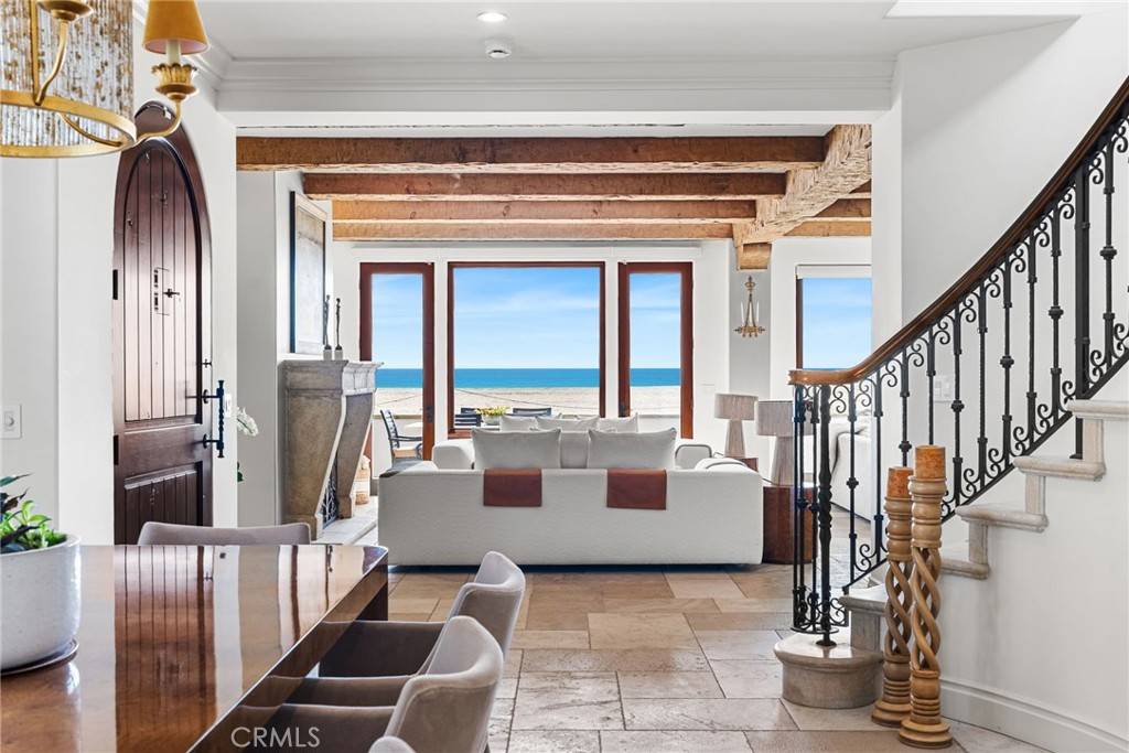 Newport Beach, CA 92661,2156 E Oceanfront
