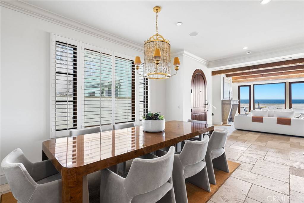 Newport Beach, CA 92661,2156 E Oceanfront
