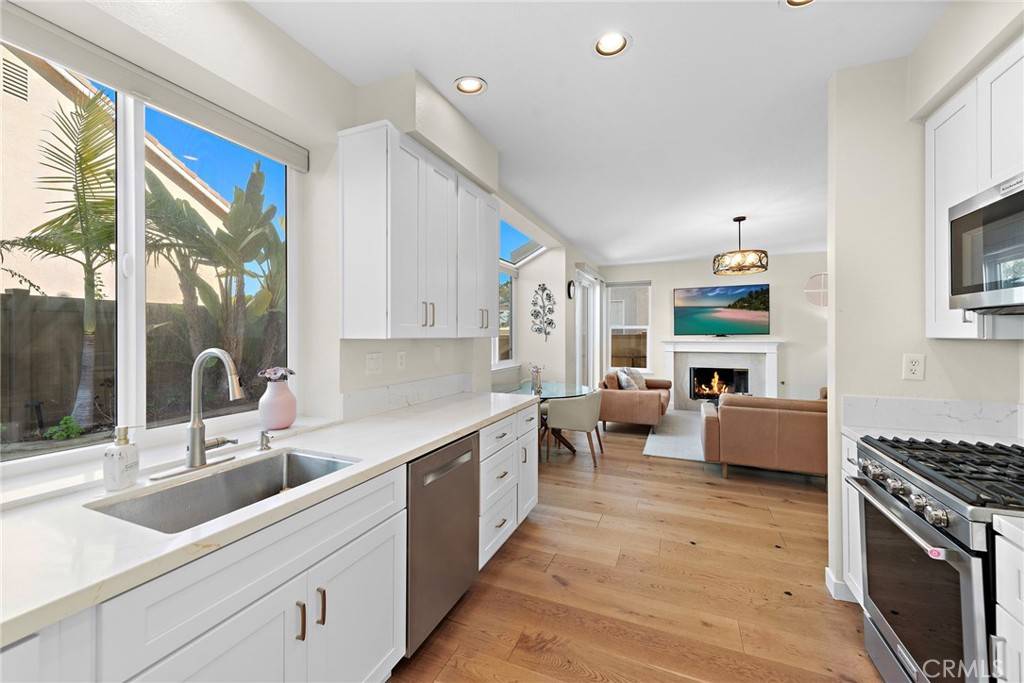 Aliso Viejo, CA 92656,2 Windstar