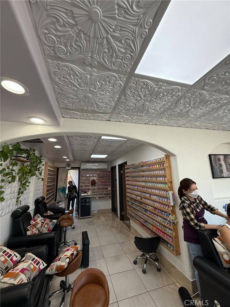 Santa Monica, CA 90403,1229 Montana AVE #B