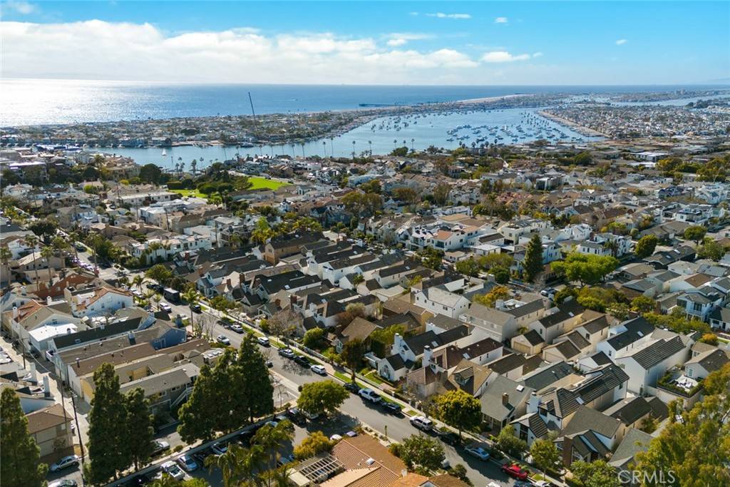 Corona Del Mar, CA 92625,601 Dahlia AVE