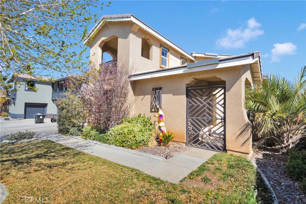 Victorville, CA 92392,11923 Garret LN