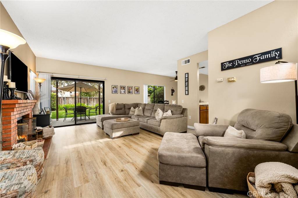 Carlsbad, CA 92010,3516 Landsford WAY