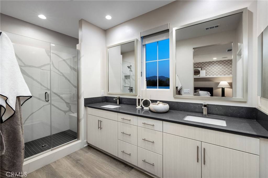 El Cajon, CA 92019,1307 Yannis CT