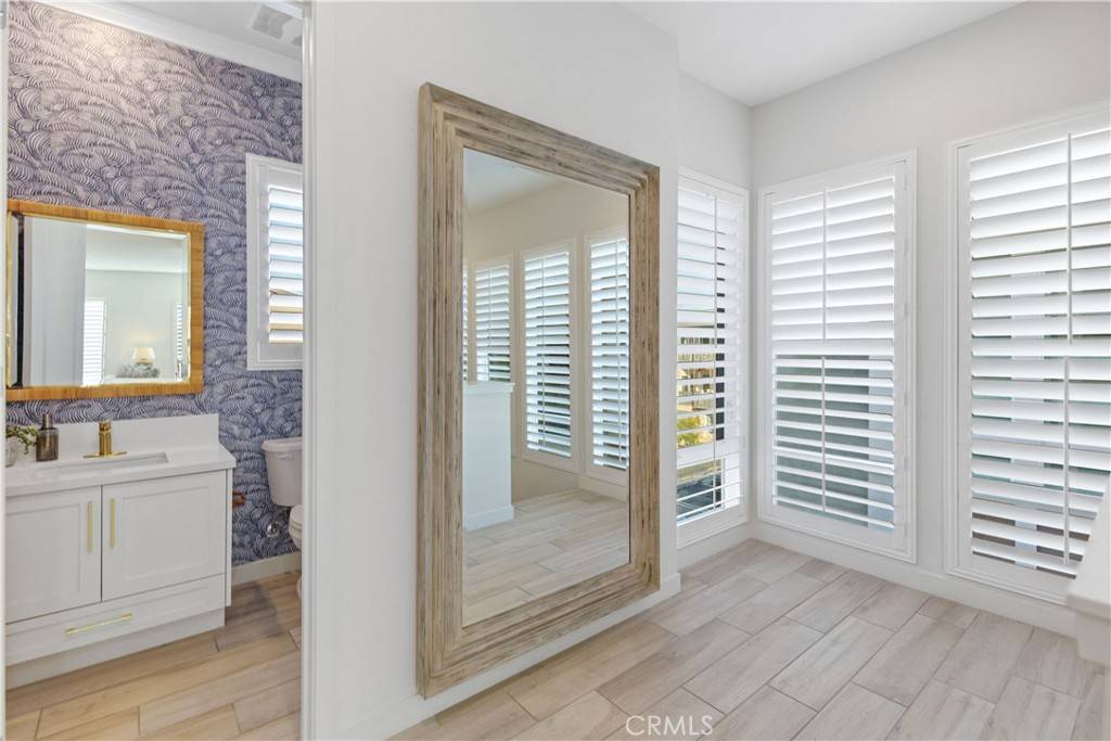 Dana Point, CA 92629,2046 Doheny WAY