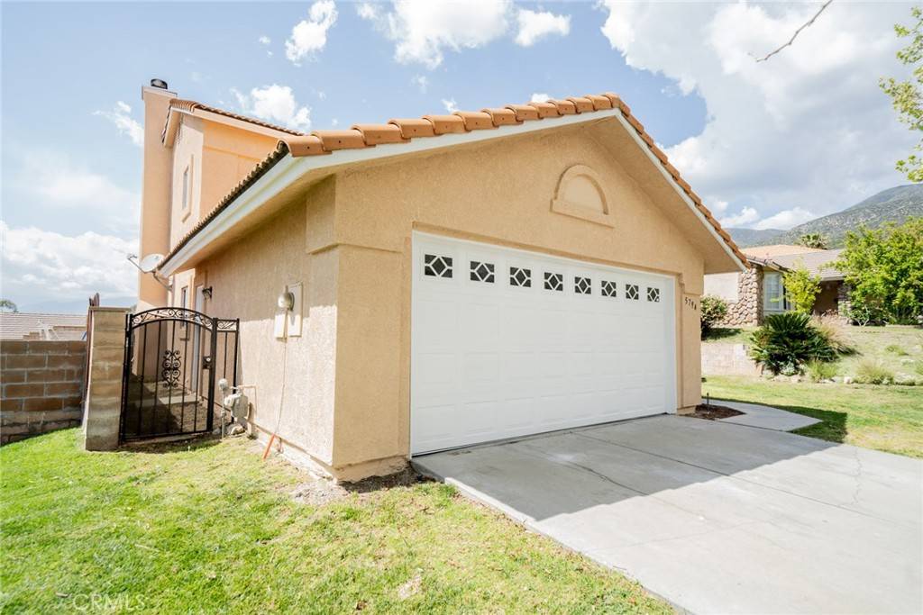 San Bernardino, CA 92407,5794 Carleton ST