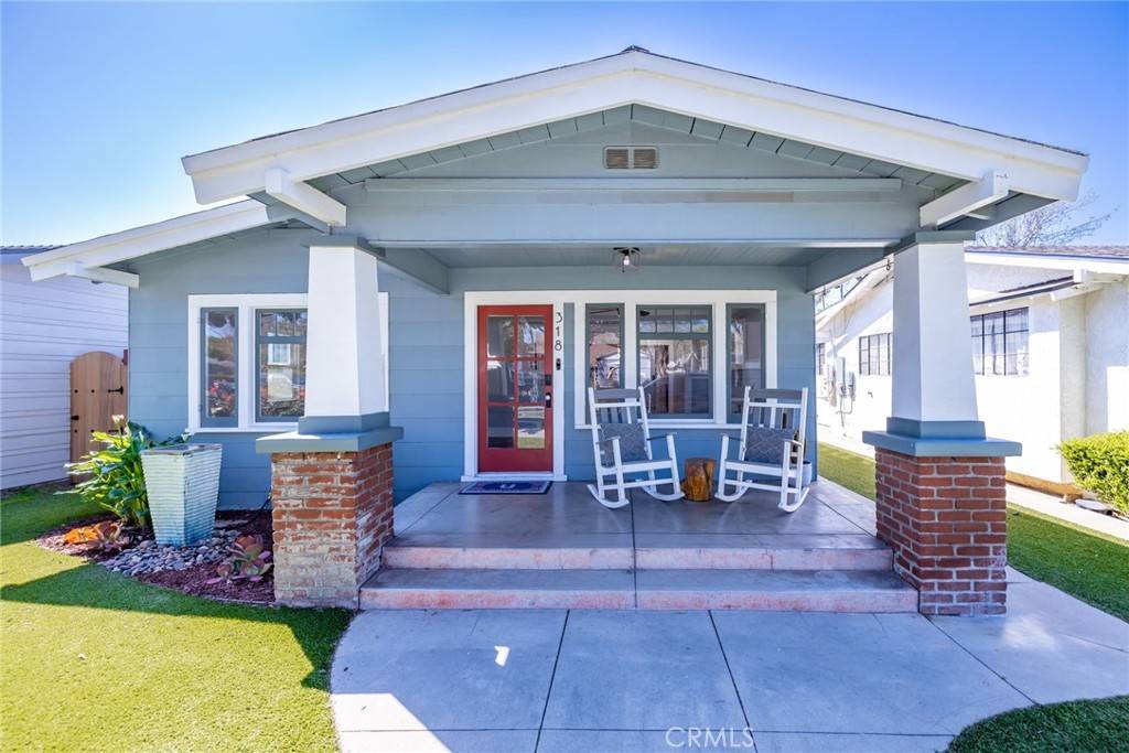 Fullerton, CA 92832,318 W Whiting AVE