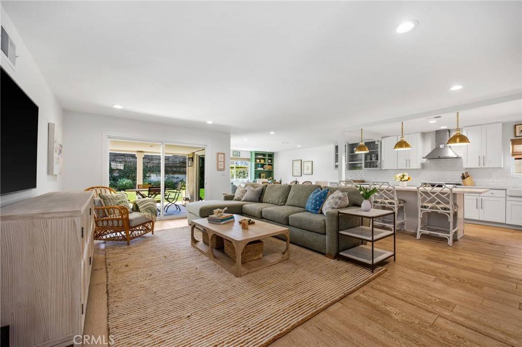 Costa Mesa, CA 92627,235 22nd ST