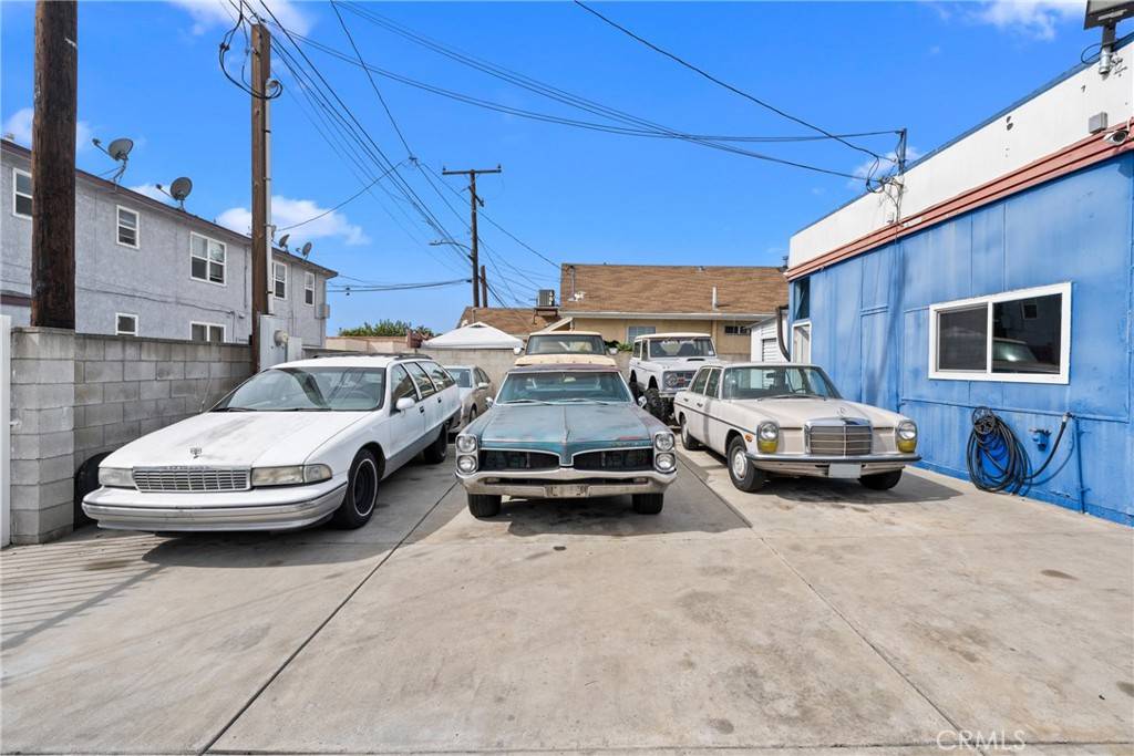 6191 Orange AVE Long Beach, CA 90805