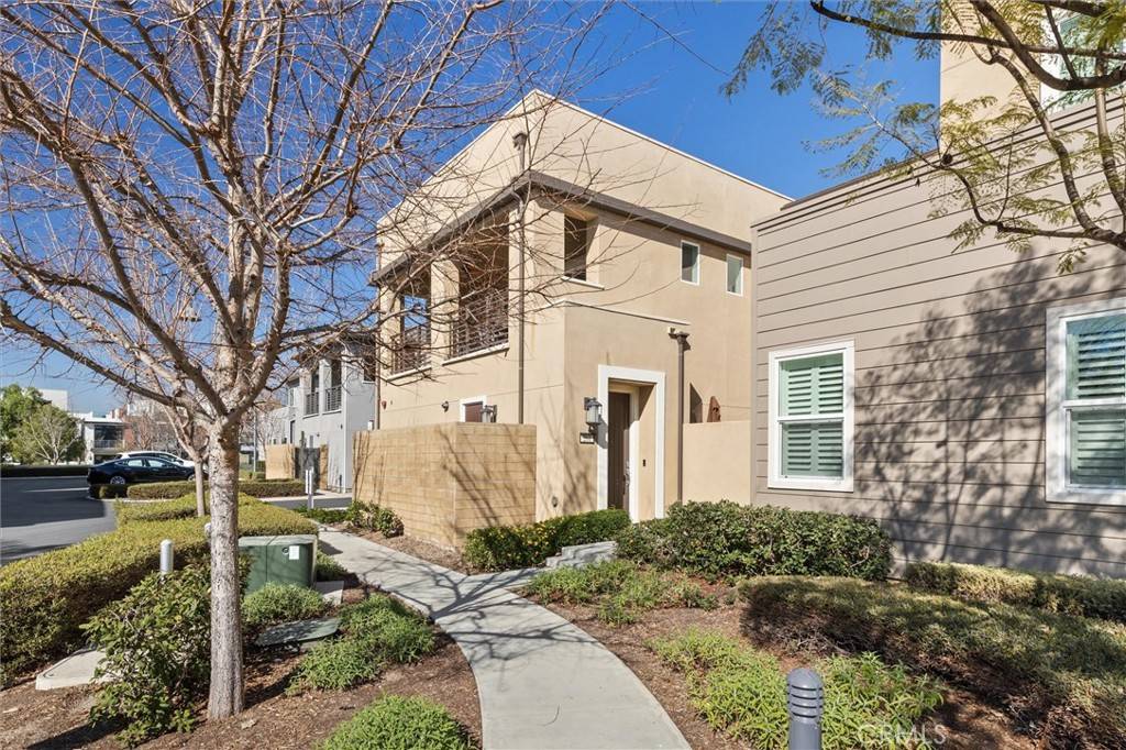 Irvine, CA 92618,261 Follyhatch
