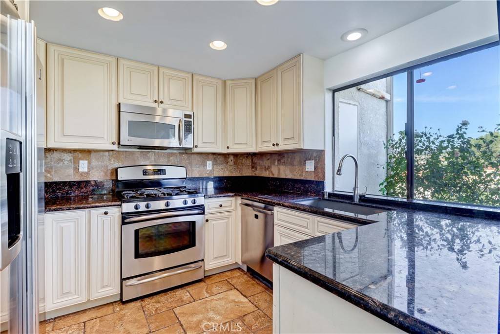 Mission Viejo, CA 92692,22372 Estallens #47