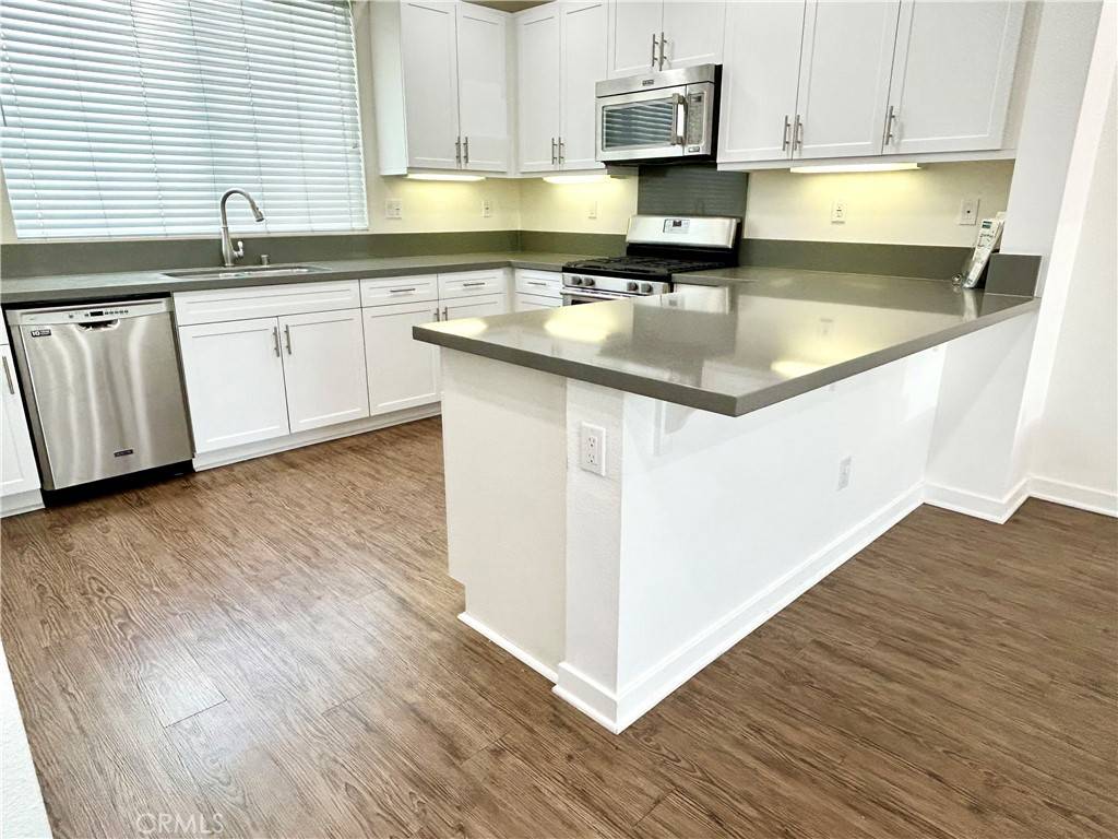 Lakewood, CA 90712,3004 Sage PL