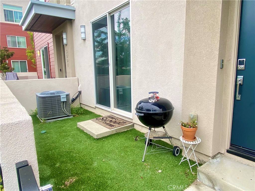 3004 Sage PL Lakewood, CA 90712