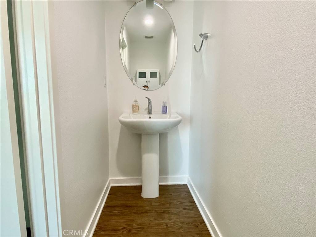 3004 Sage PL Lakewood, CA 90712