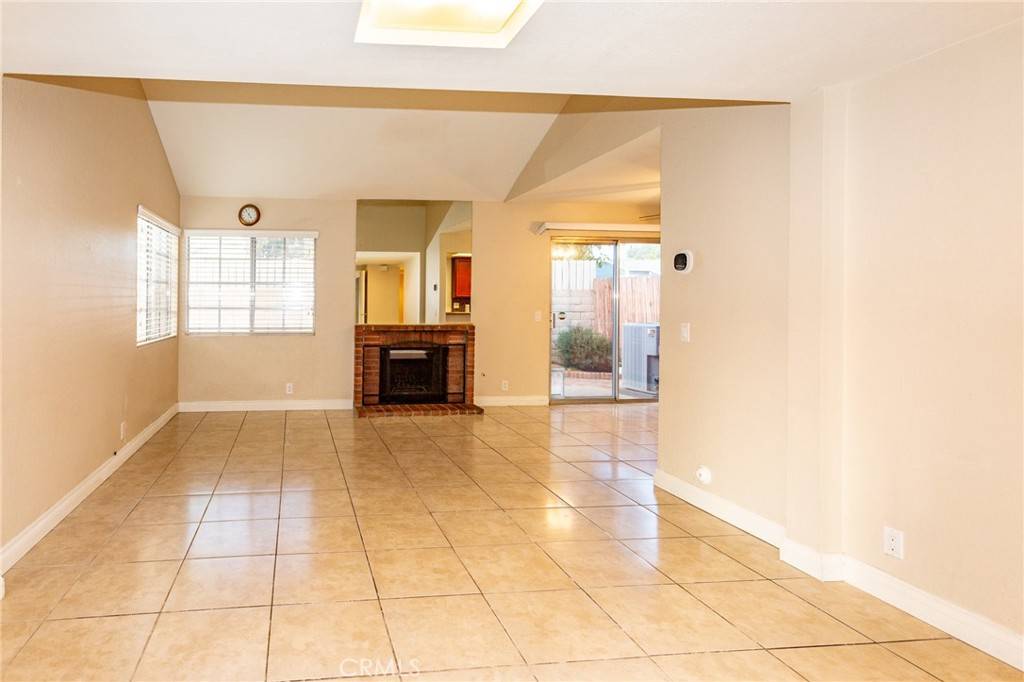 Corona, CA 92882,1653 Toyon PL