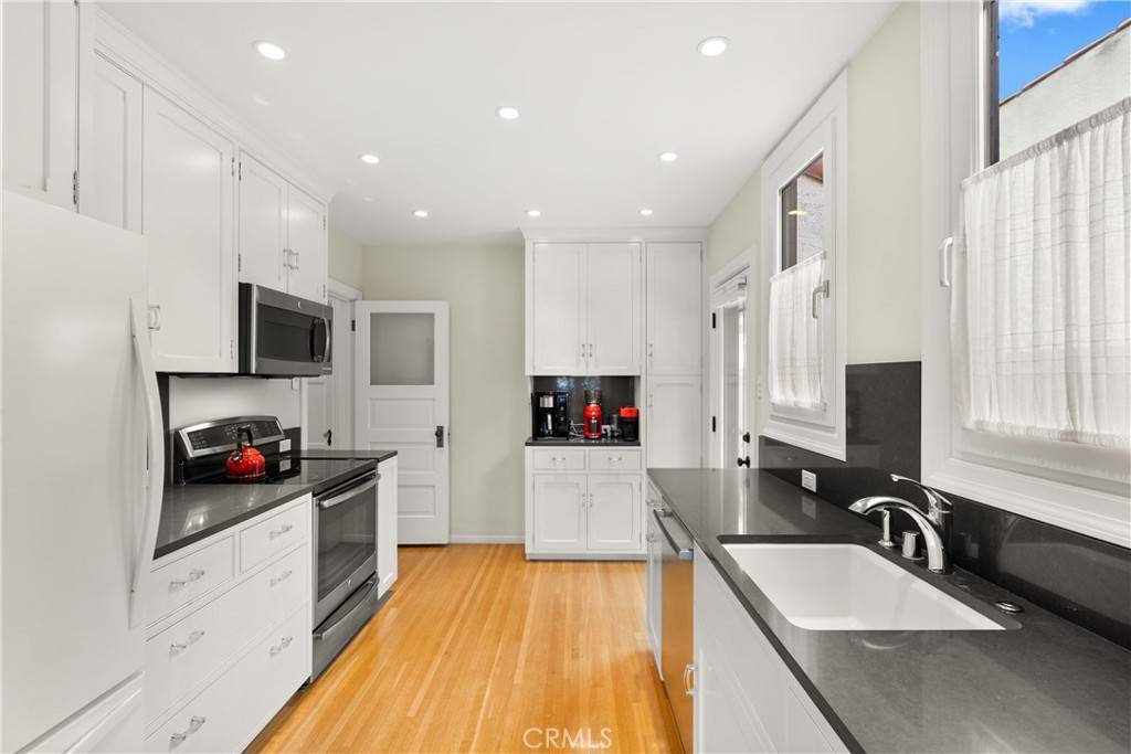 Long Beach, CA 90814,540 Roswell