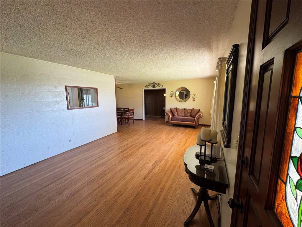 Jurupa Valley, CA 92509,6739 Garces AVE