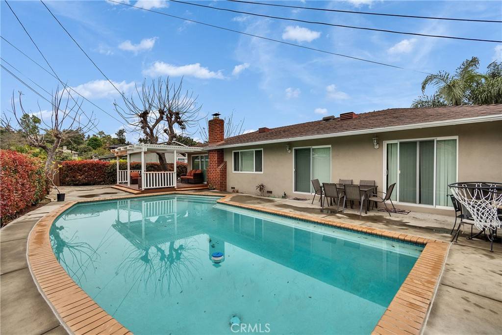 Azusa, CA 91702,505 E 11th ST