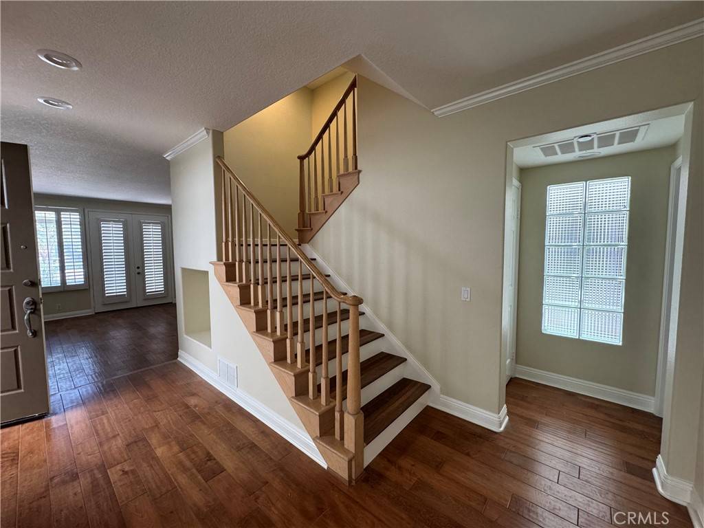 Huntington Beach, CA 92648,621 21st ST