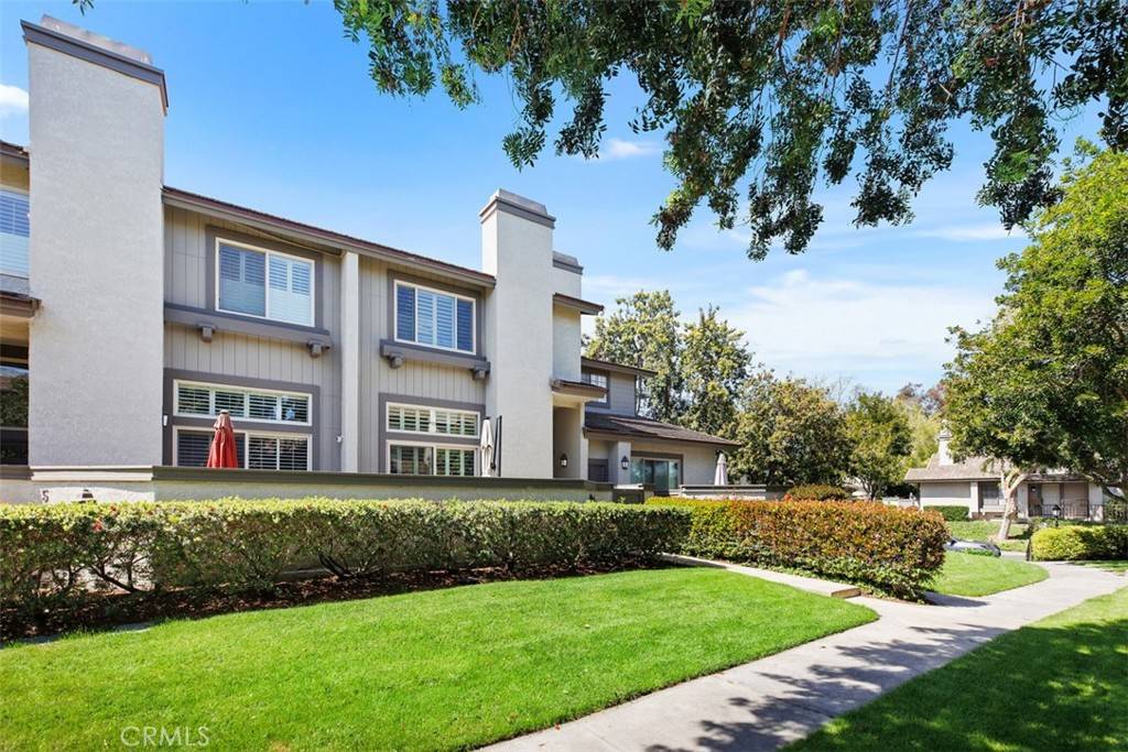 Irvine, CA 92603,3 Summer Breeze