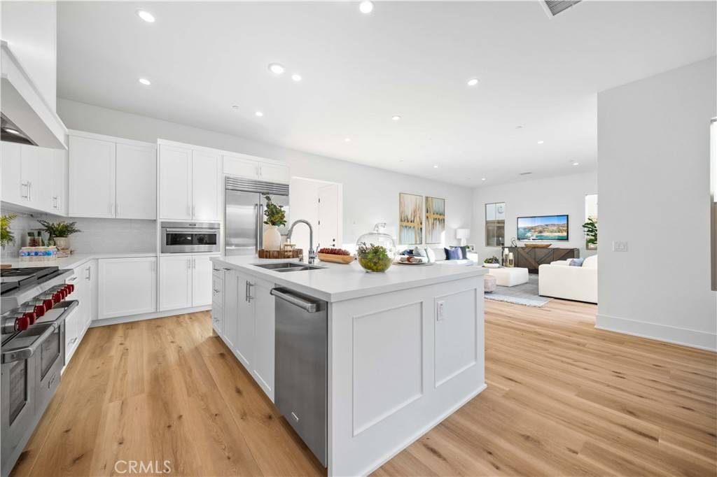 Irvine, CA 92618,307 Brimwood