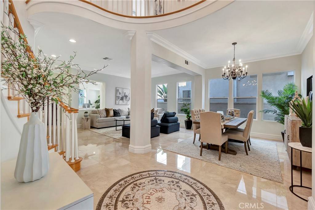 Huntington Beach, CA 92648,19084 Redford LN