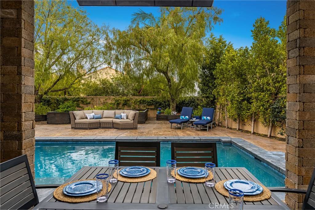 Lake Forest, CA 92610,10 Encinal