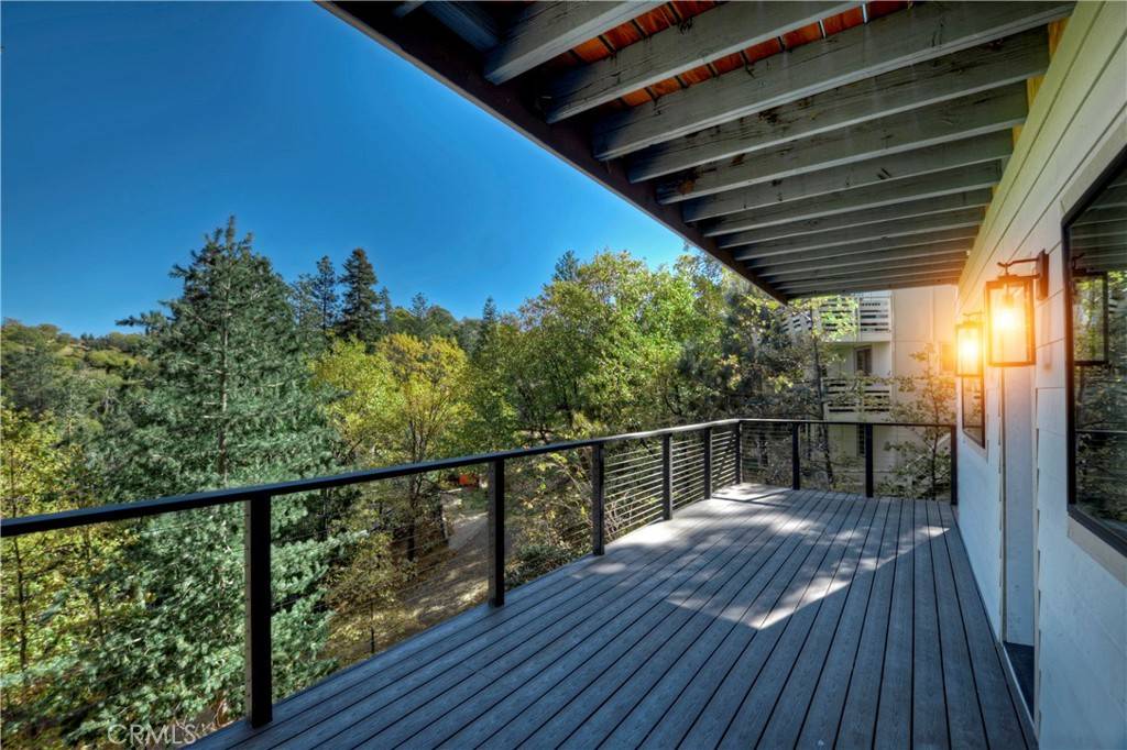 1227 Klondike DR Lake Arrowhead, CA 92352