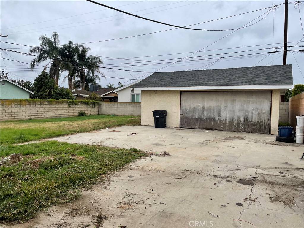 Artesia, CA 90701,18023 Grayland AVE