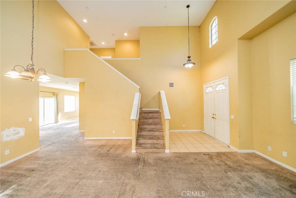Fontana, CA 92335,15868 Dianthus ST