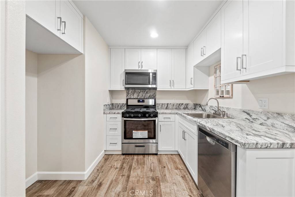 Huntington Beach, CA 92648,423 Joliet AVE