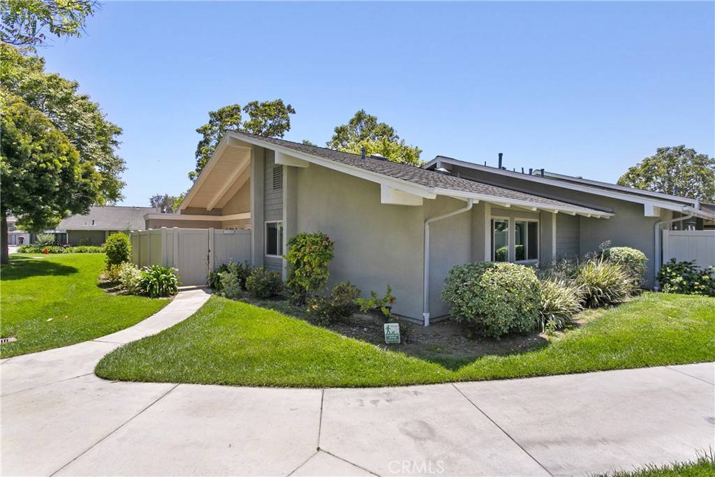 Huntington Beach, CA 92646,8933 Amador CIR #1316E
