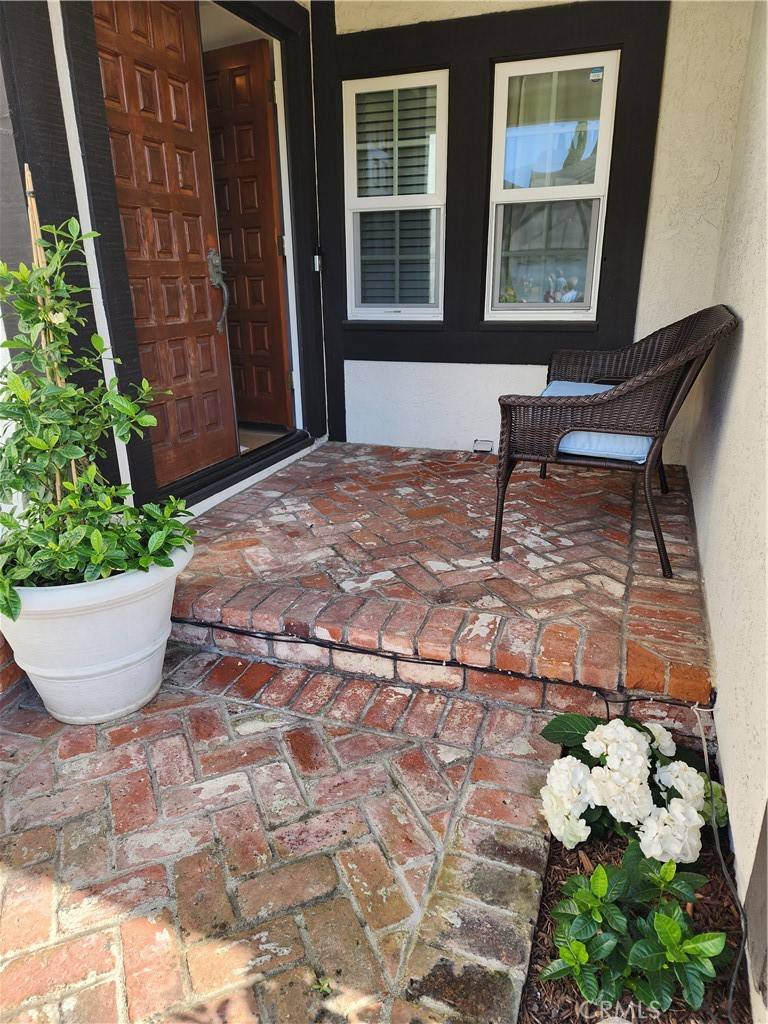 Costa Mesa, CA 92626,2353 Littleton CIR