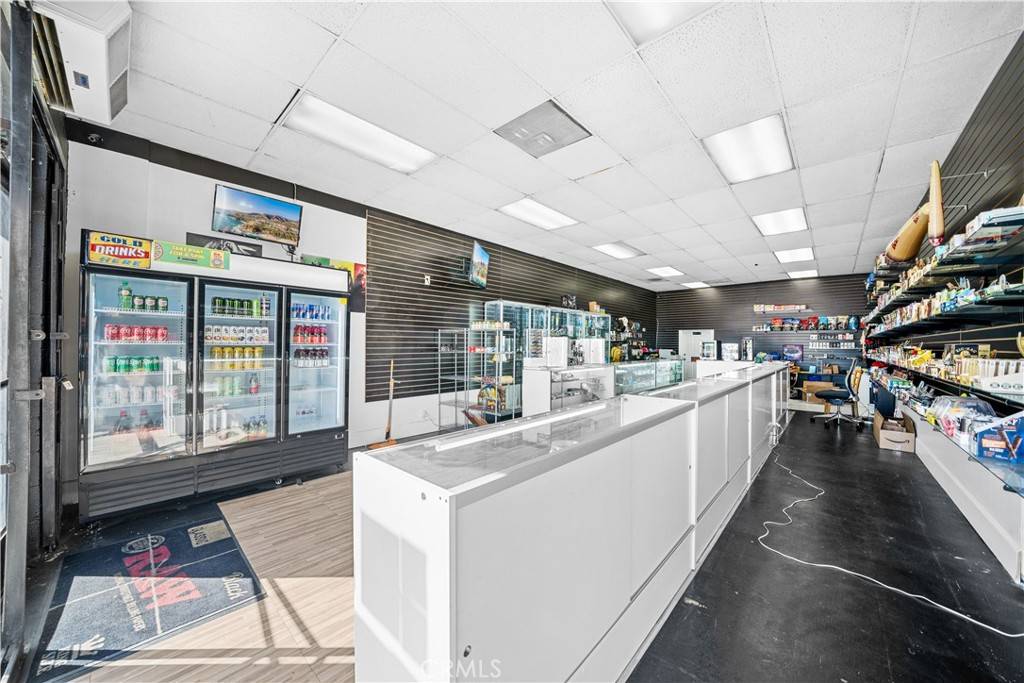 Van Nuys, CA 91405,14907 Vanowen St, Van Nuys,