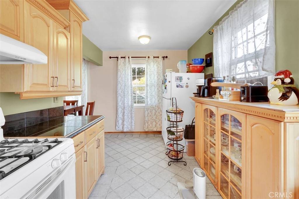 Wilmington, CA 90744,1322 E O ST