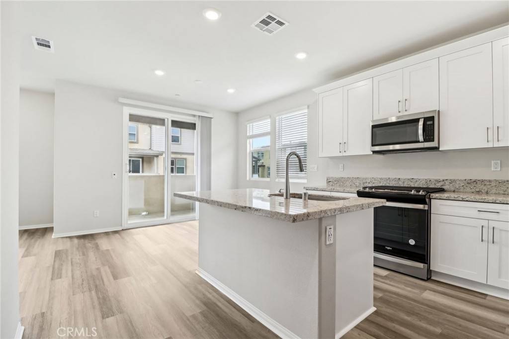 Pomona, CA 91768,1539 Stratus DR