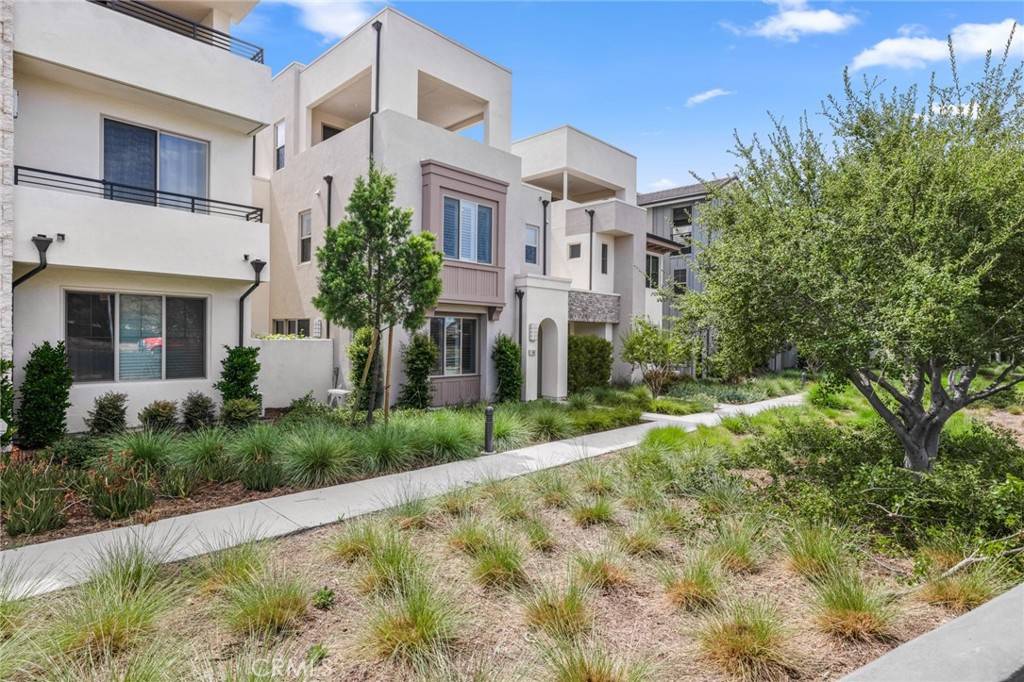 Irvine, CA 92618,148 Modjeska