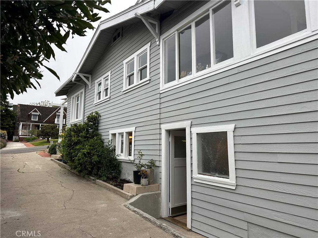 Laguna Beach, CA 92651,483 Jasmine ST