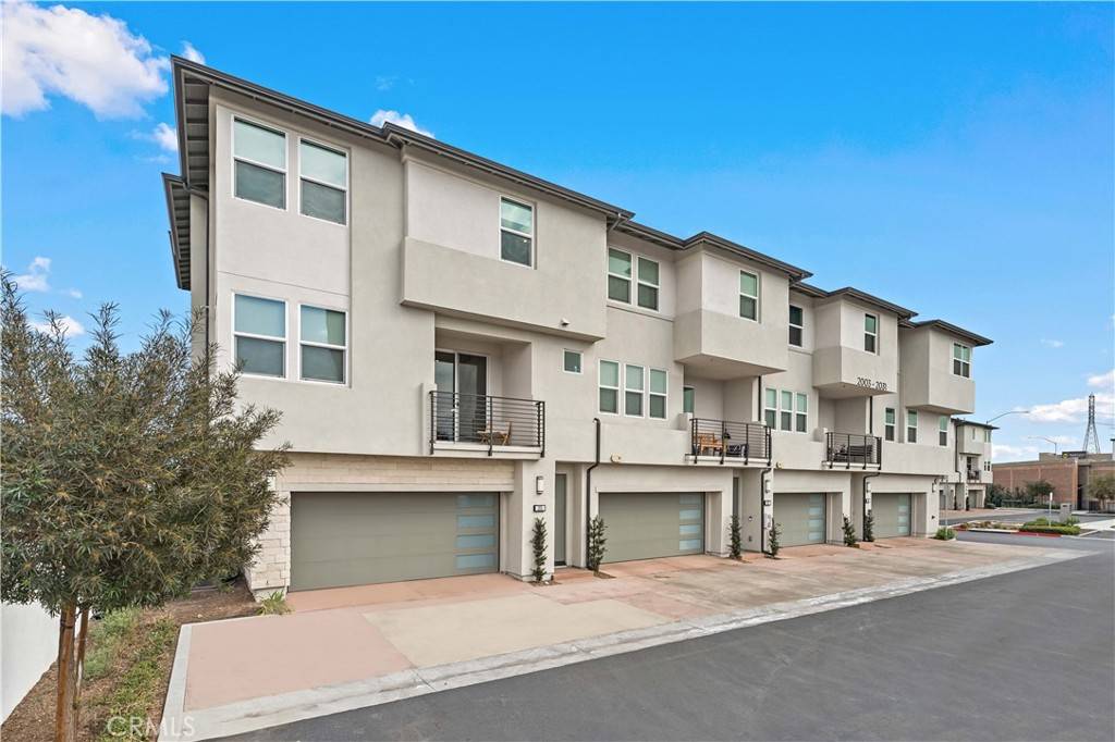 Anaheim, CA 92805,2031 W Bushell ST