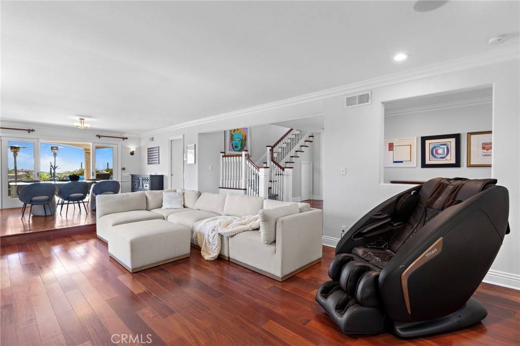 Corona Del Mar, CA 92625,2 Drakes Bay DR