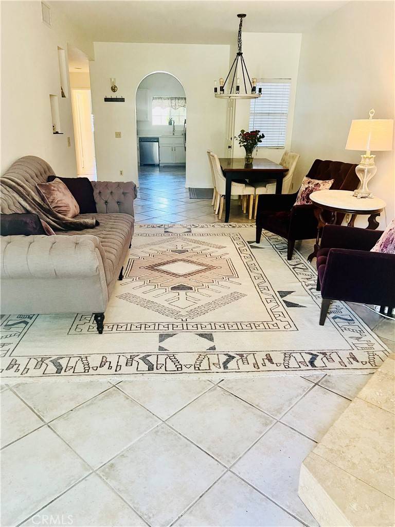 Santa Ana, CA 92704,3710 S Bear ST #90