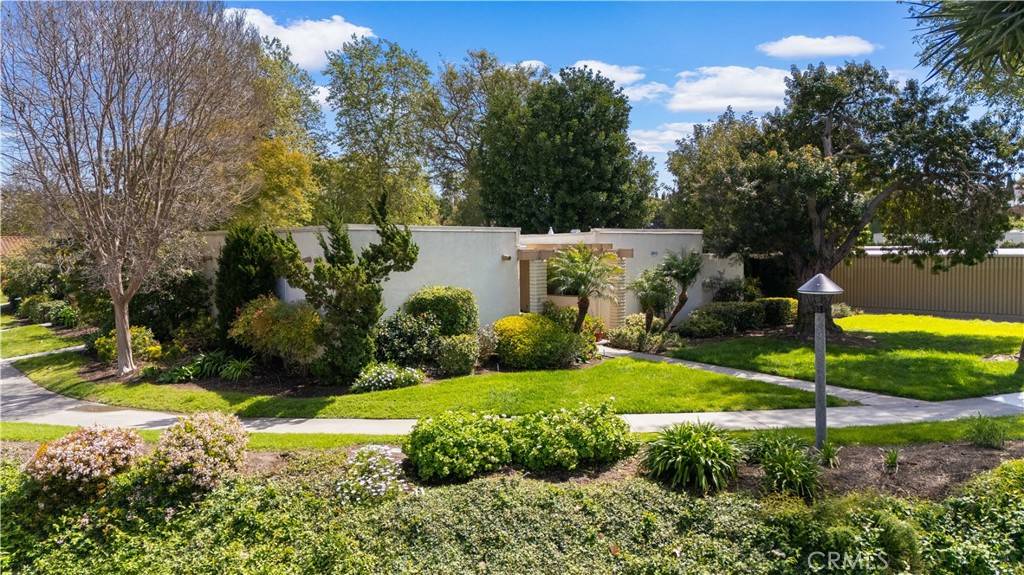 Laguna Woods, CA 92637,3013 D Via Buena Vista