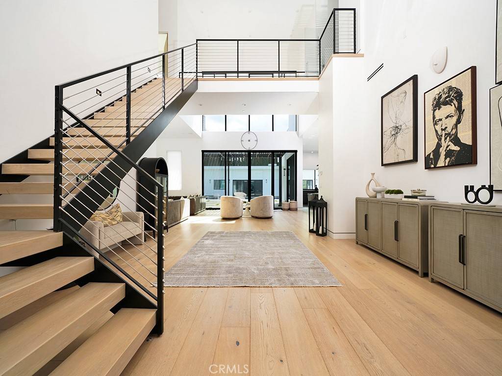 Villa Park, CA 92861,18852 Canyon Crest DR