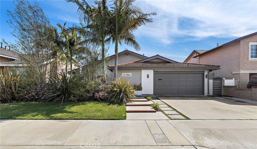 Huntington Beach, CA 92646,9862 Kings Canyon DR