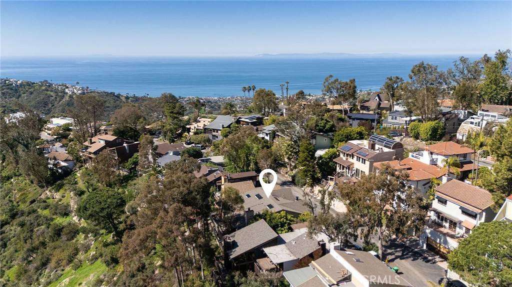 Laguna Beach, CA 92651,28832 Top of the World