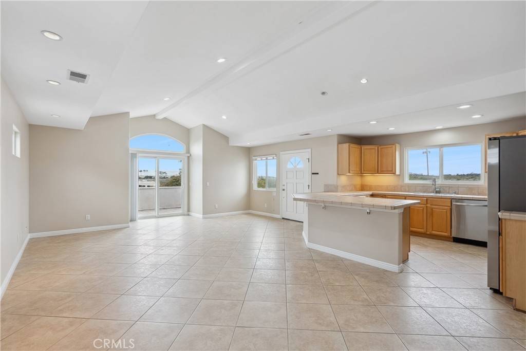 Newport Beach, CA 92663,218 Highland ST