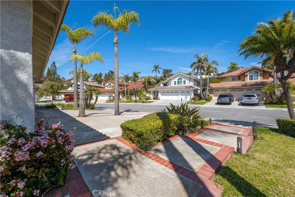 Laguna Niguel, CA 92677,10 Landing