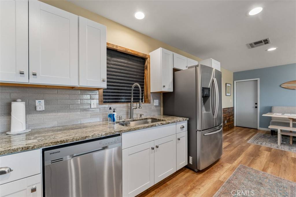 Joshua Tree, CA 92252,60649 Latham TRL