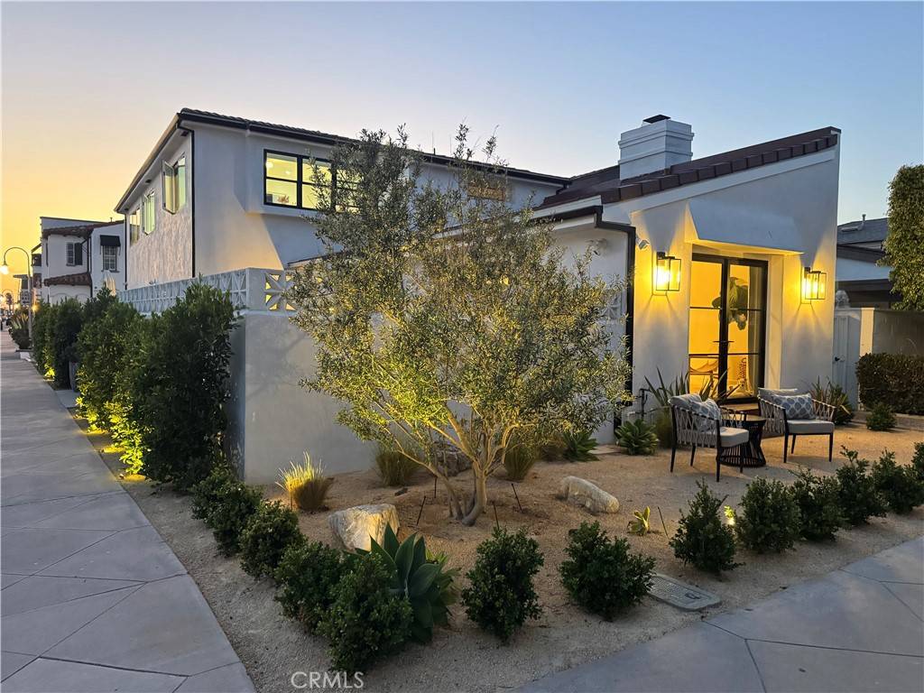 Newport Beach, CA 92663,636 Via Lido Soud